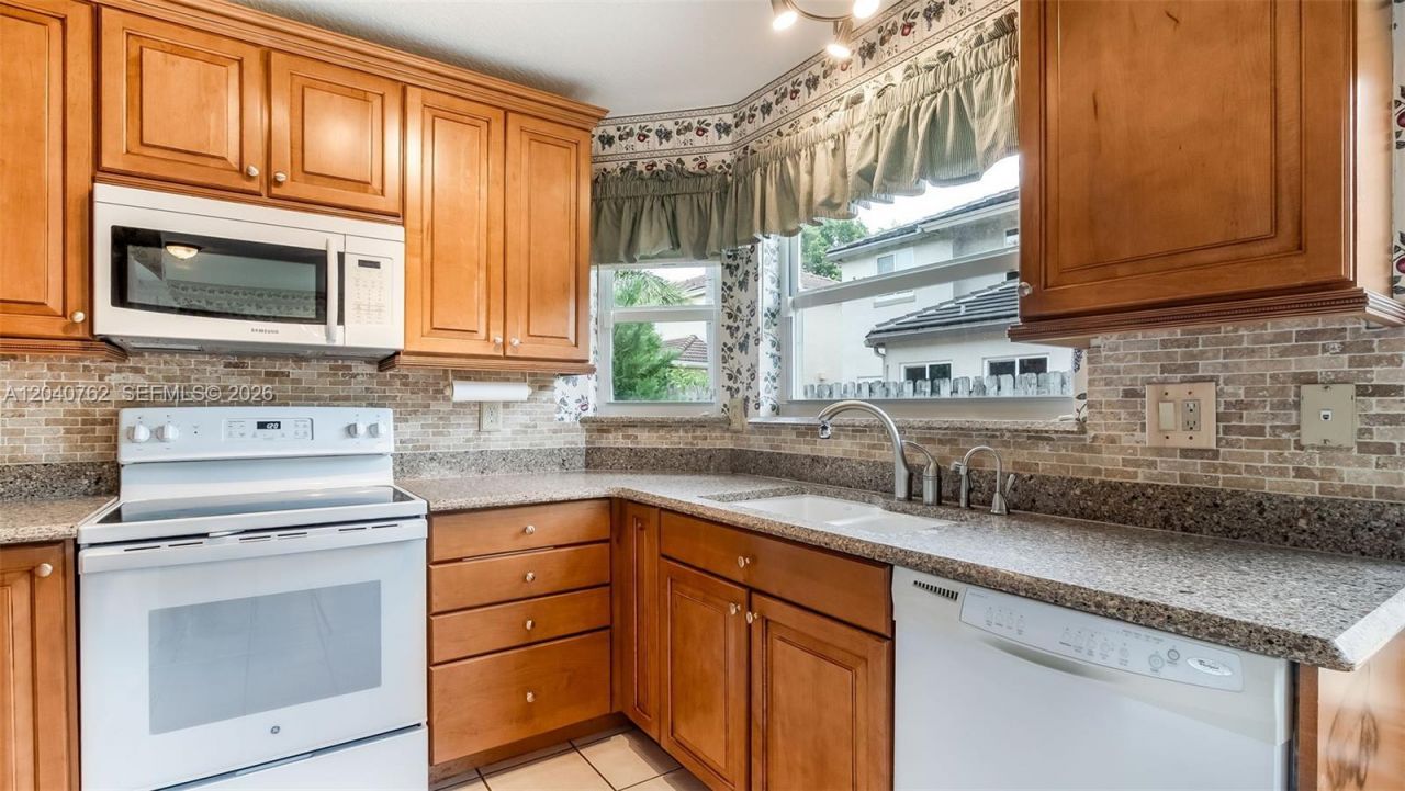 11295 Roundelay Rd , Cooper City, FL 33026 Photo