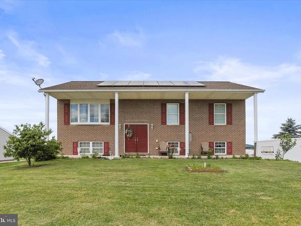2440 BELAIR DRIVE , DOVER, PA 17315