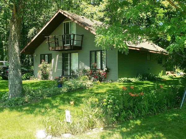 63062 Lakeshore Drive, Dowagiac, MI 49047