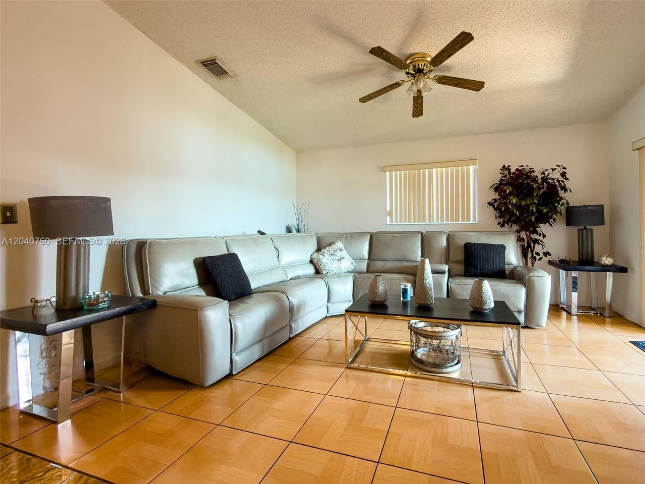 19251 NW 33rd Ave , Miami Gardens, FL 33056 Photo