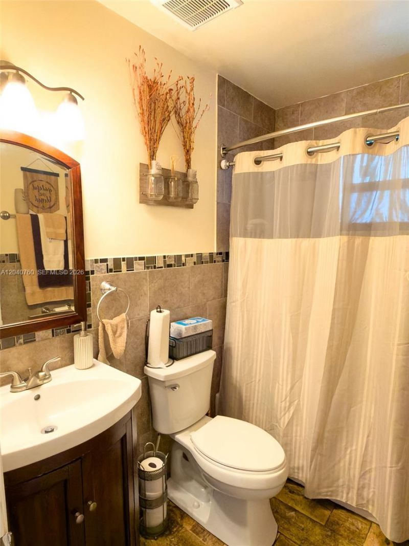 19251 NW 33rd Ave , Miami Gardens, FL 33056 Photo