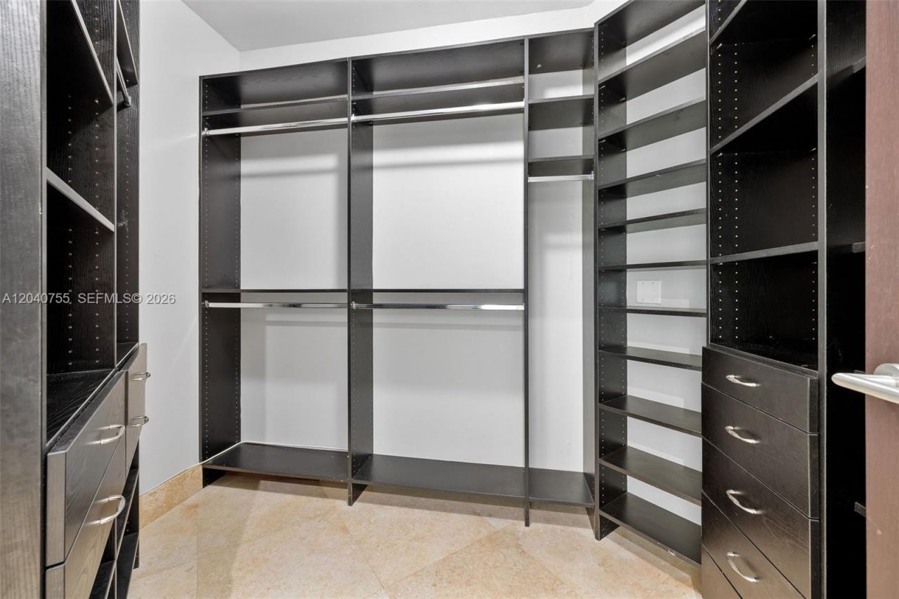 3330 NE 190th St, Unit 114, Aventura, FL 33180 Photo