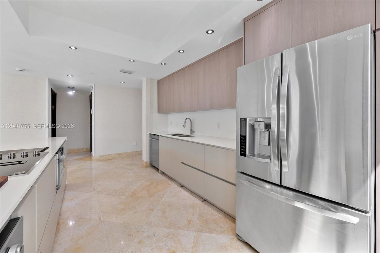 3330 NE 190th St, Unit 114, Aventura, FL 33180 Photo