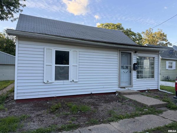 714 W AVENUE F Avenue, Lewistown, IL 61542