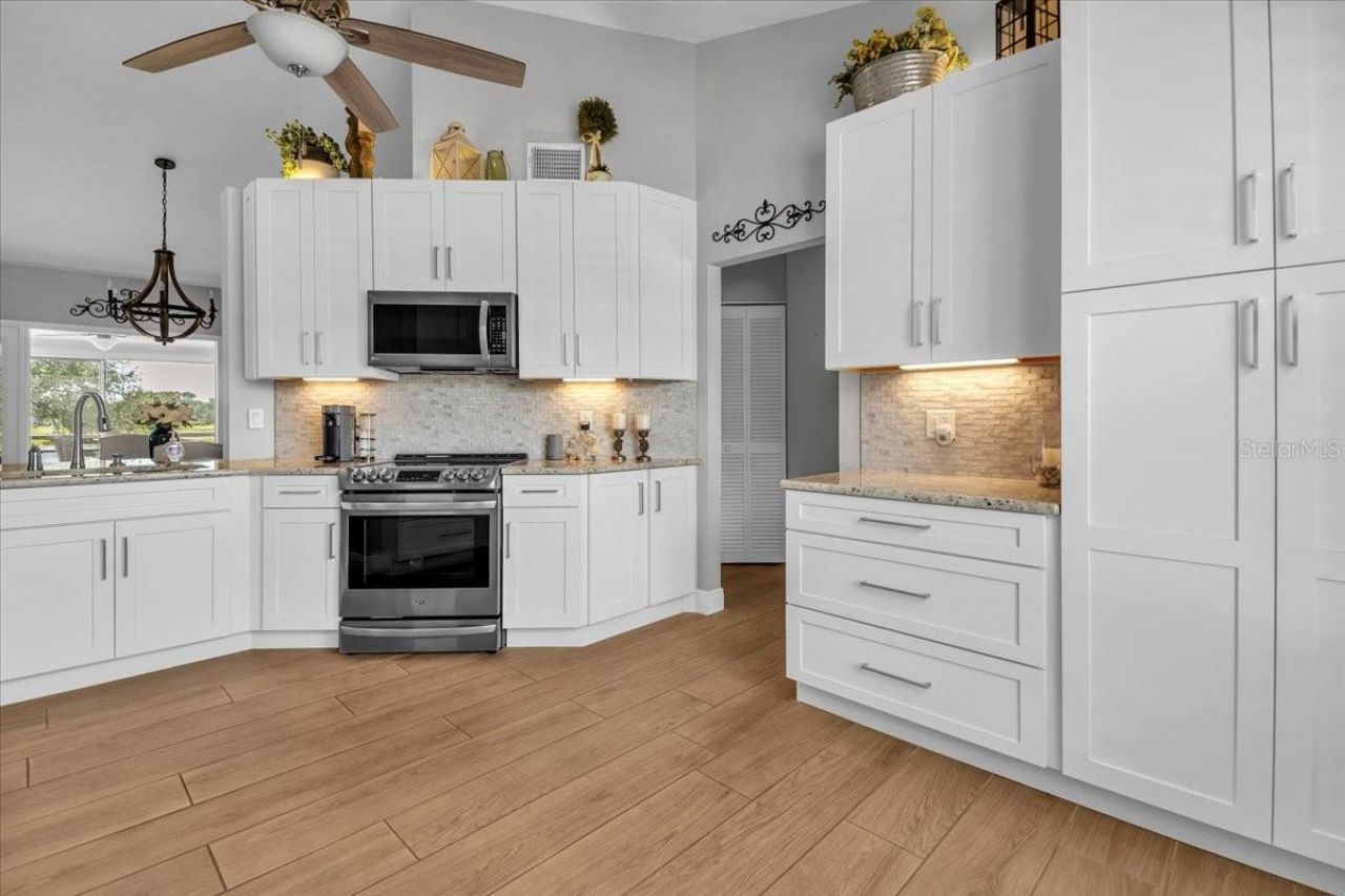 4220 Pinebrook Circle, Unit 11, Bradenton, FL 34209 Photo