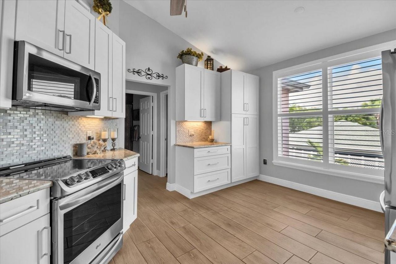 4220 Pinebrook Circle, Unit 11, Bradenton, FL 34209 Photo