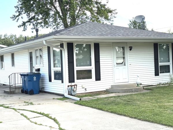312 Water Street , Earlville, IL 60518