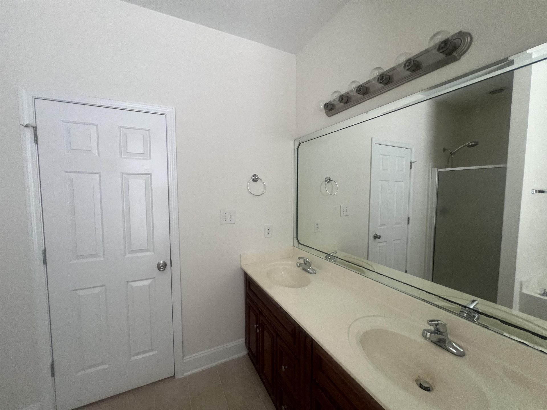 251 Colby Ct.  Photo 11