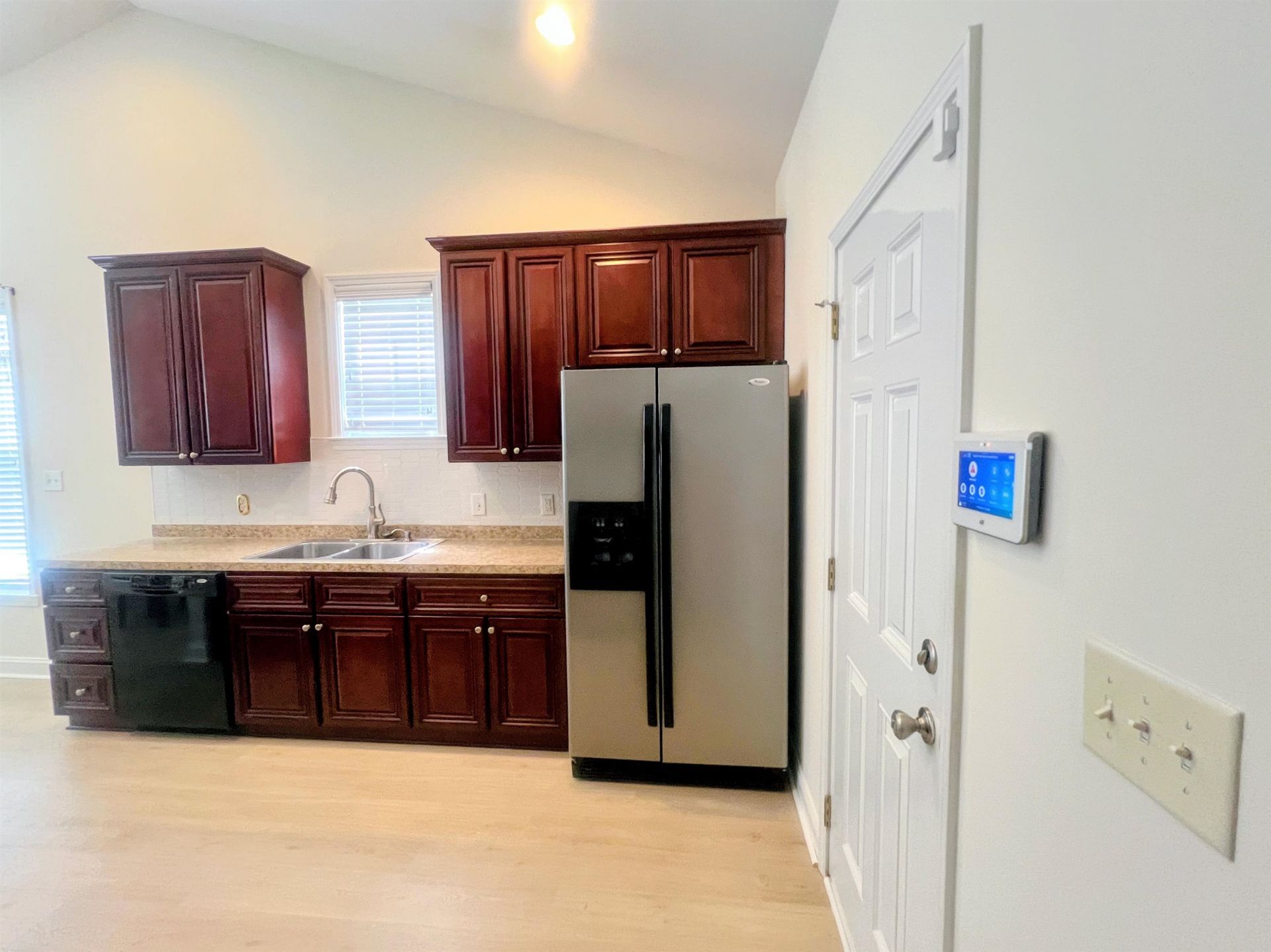 251 Colby Ct.  Photo 6