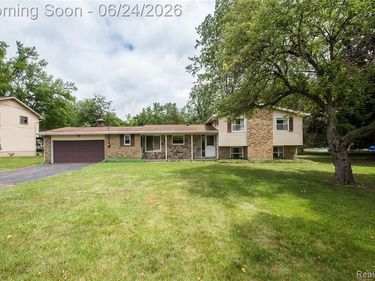 1165 Camelot Drive, Putnam Twp, MI 48169
