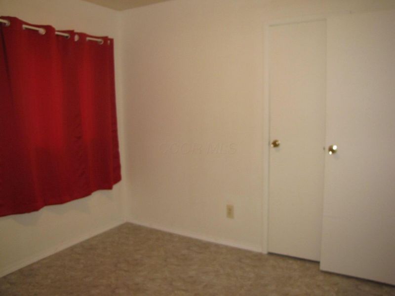 2796 Banner Lane, Columbus, OH 43224 Photo 9