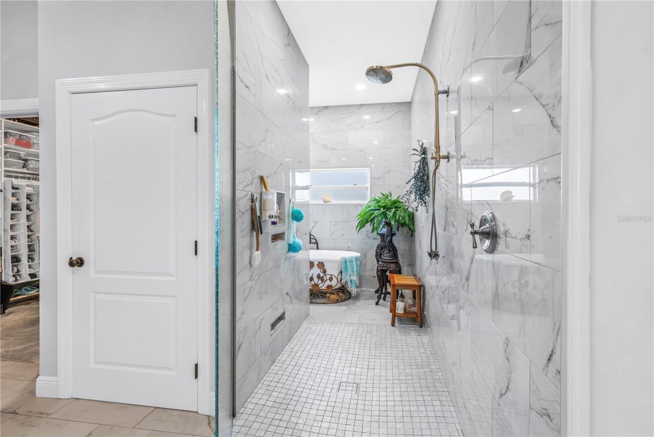 6113 45th Street W, Bradenton, FL 34210 Photo