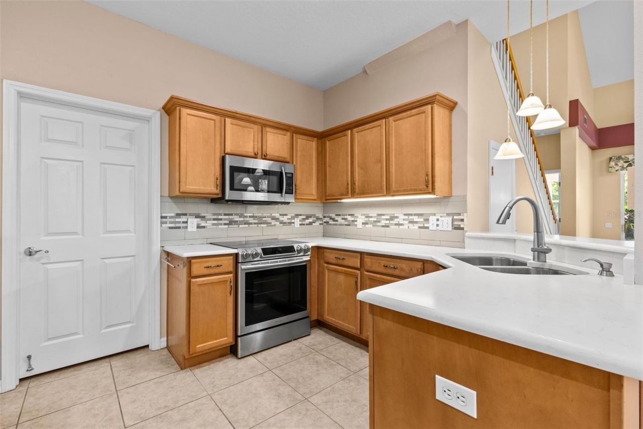 3350 Covered Bridge Drive W, Dunedin, FL 34698 Photo
