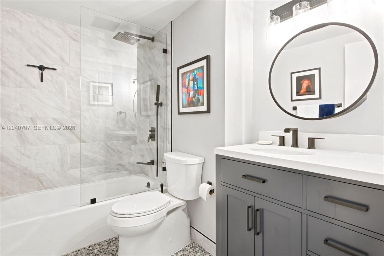 4350 Hillcrest Dr , Unit 611, Hollywood, FL 33021 Photo