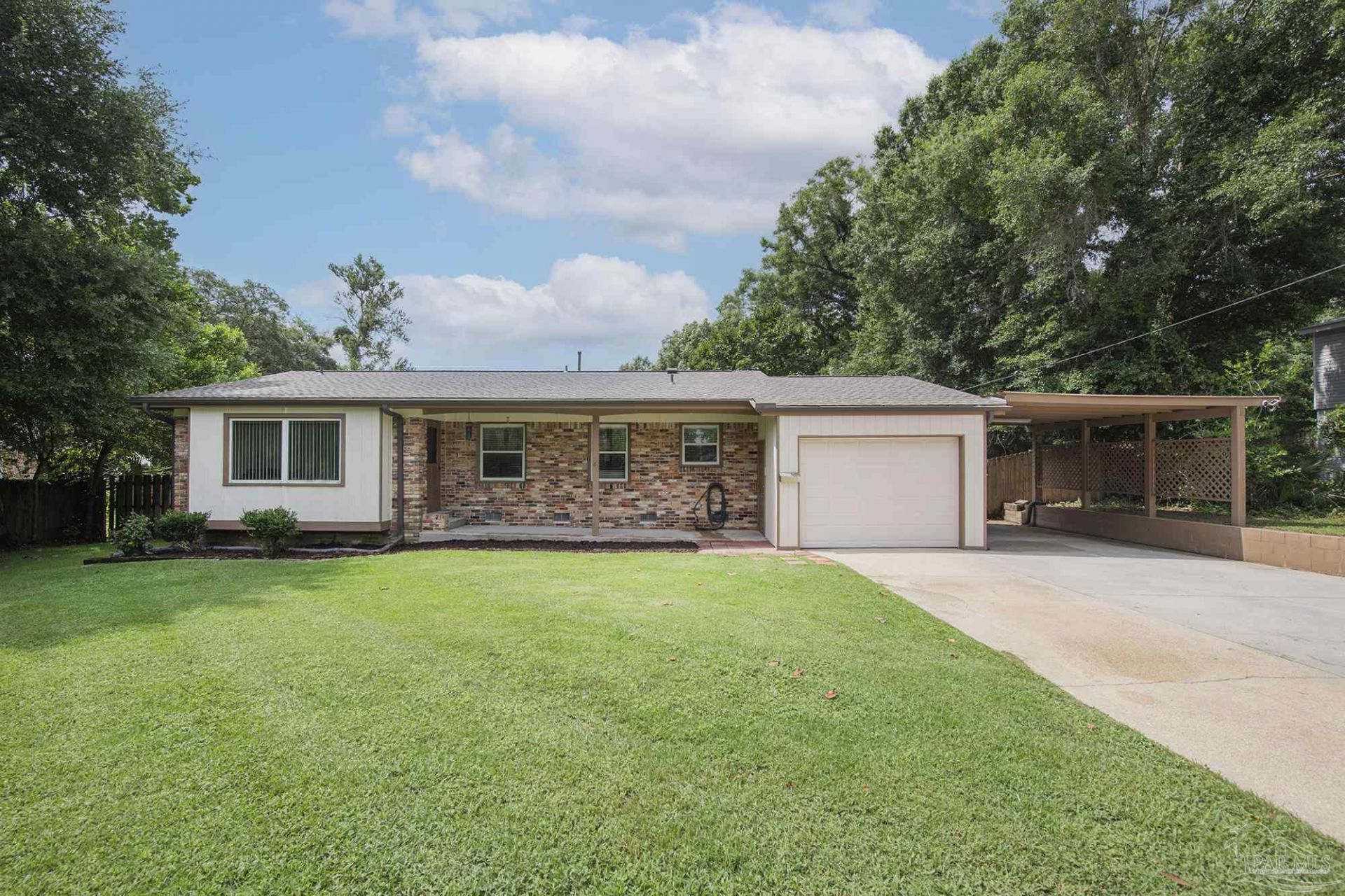 2045 Semur Rd, Pensacola, FL 32503 Main Photo