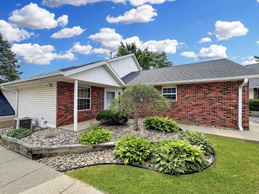 1591 Hickory Trace Drive, Stevensville, MI 49127