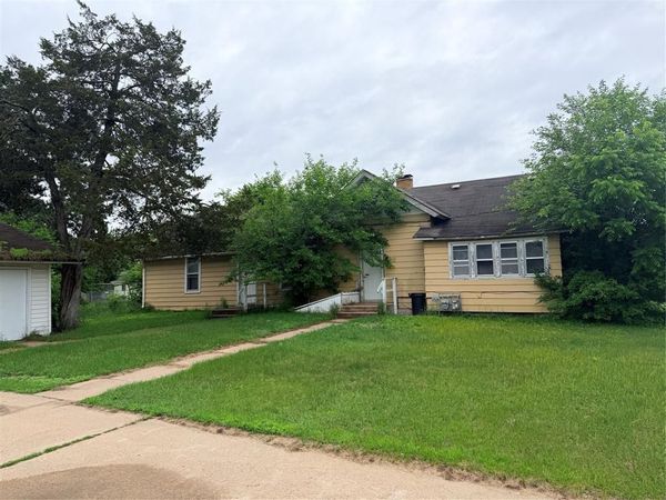 213 W Jefferson Street, Unit 1-2, Black River Falls, WI 54615