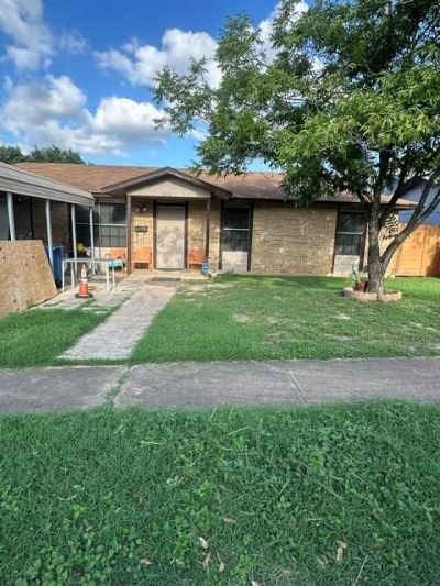 1113 Lawson Ln, Austin, TX 78702 Main Photo