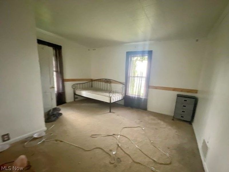 109 E North Street, Cadiz, OH 43907 Photo 10