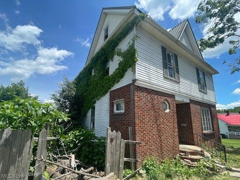 109 E North Street, Cadiz, OH 43907 Photo 3