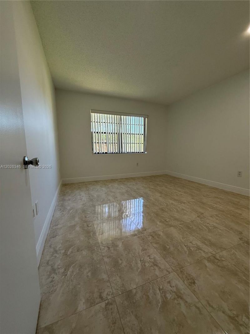 8261 SW 128th St , Unit 205, Pinecrest, FL 33156 Photo