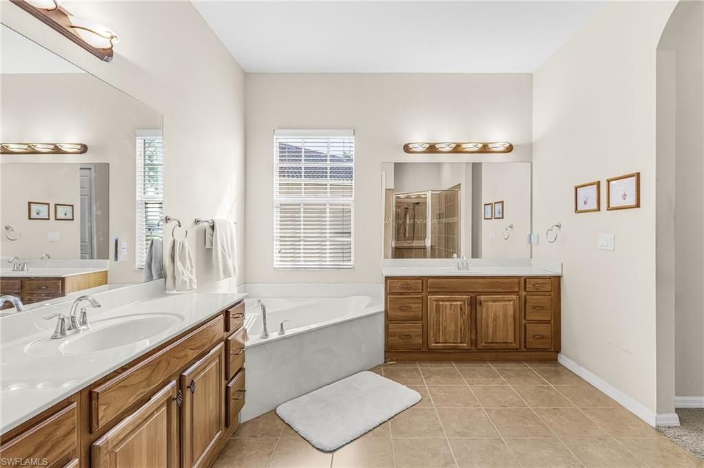 9132 Leatherwood Loop, Lehigh Acres, FL 33936 Photo