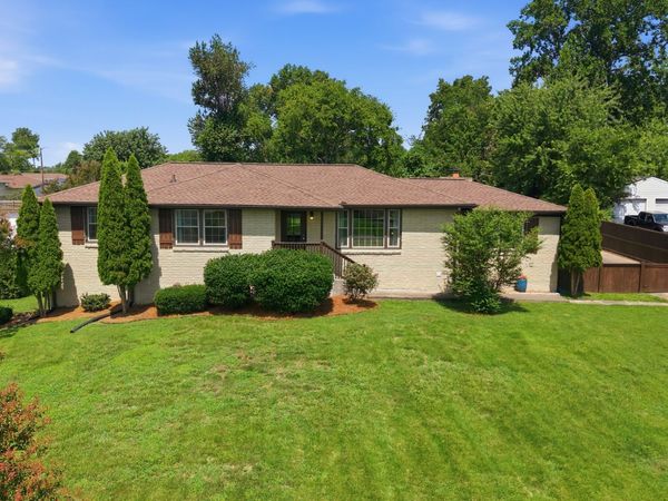 133 Clearview Cir , Hendersonville, TN 37075