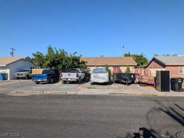 620 Garrison Street , Las Vegas, NV 89107