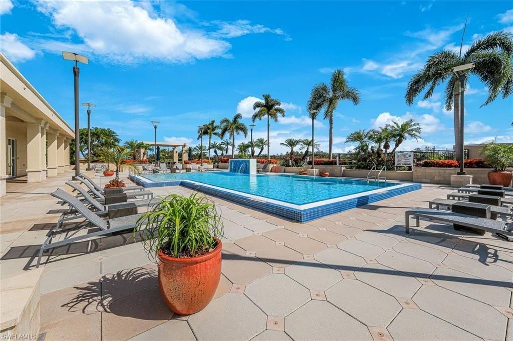 9123 Strada Pl , Unit 7201, Naples, FL 34108 Photo