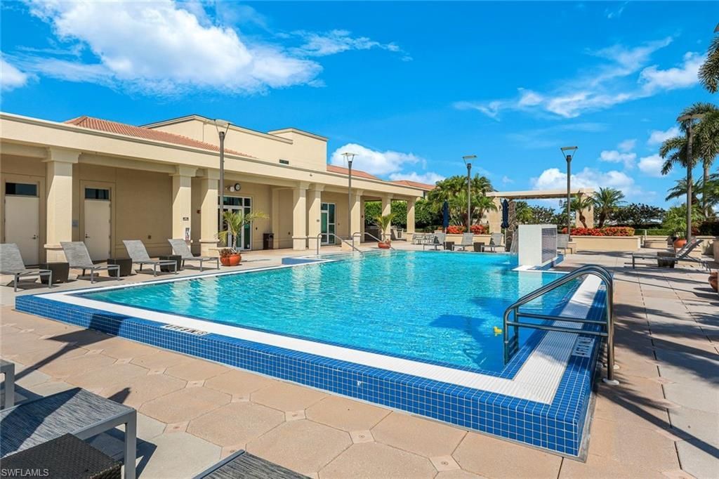 9123 Strada Pl , Unit 7201, Naples, FL 34108 Photo