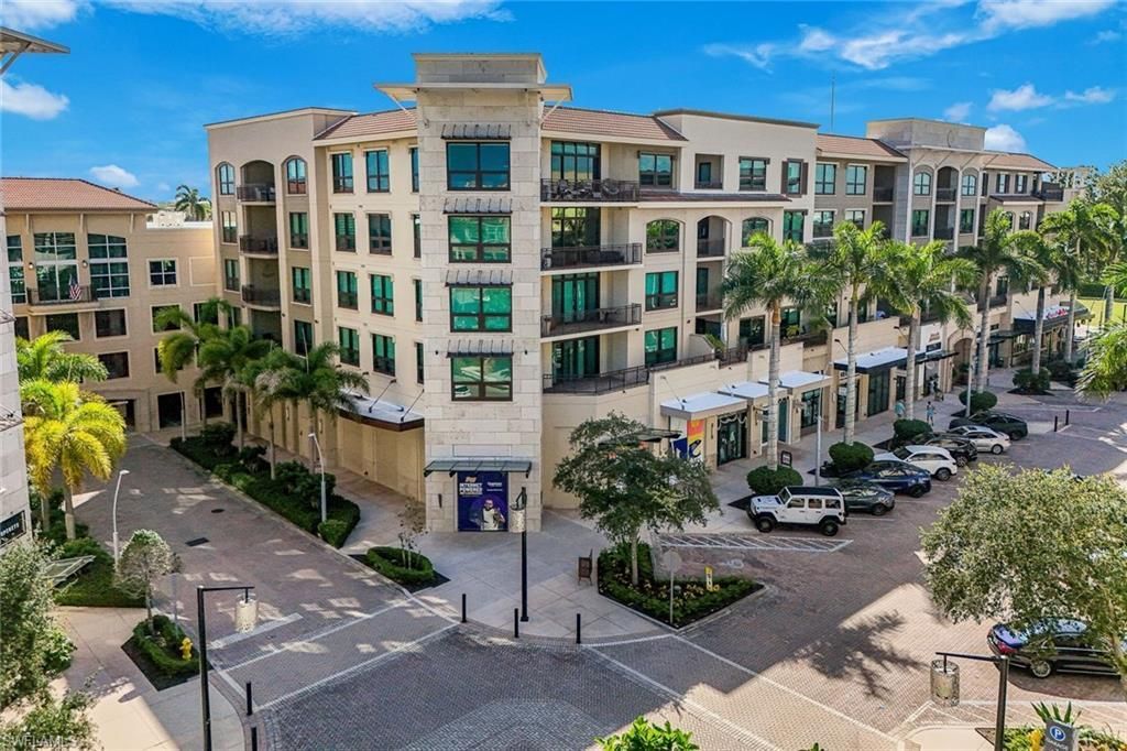 9123 Strada Pl , Unit 7201, Naples, FL 34108 Photo