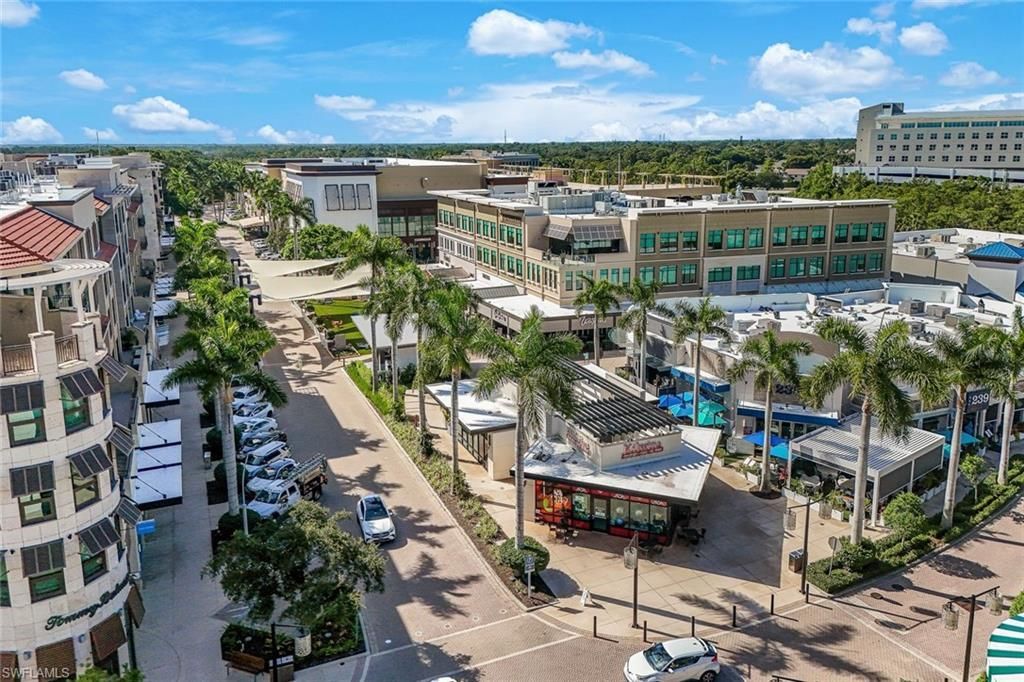 9123 Strada Pl , Unit 7201, Naples, FL 34108 Photo