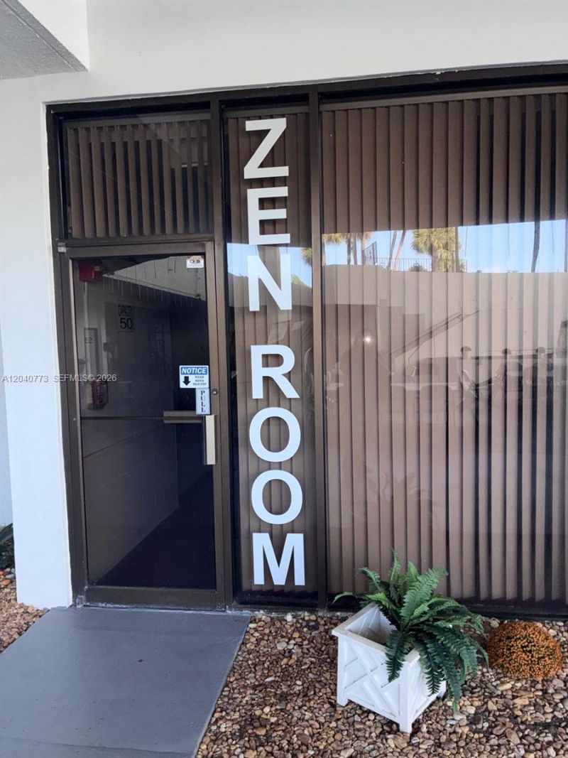 7011 Environ Blvd, Unit 412, Lauderhill, FL 33319 Photo