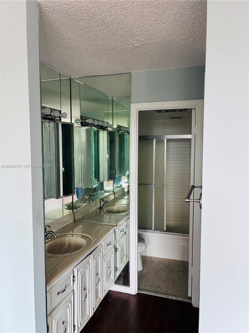 7011 Environ Blvd, Unit 412, Lauderhill, FL 33319 Photo