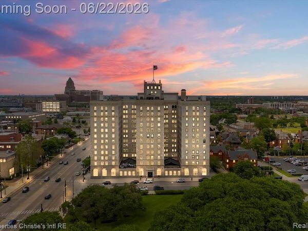 15 E Kirby Street, Detroit, MI 48202