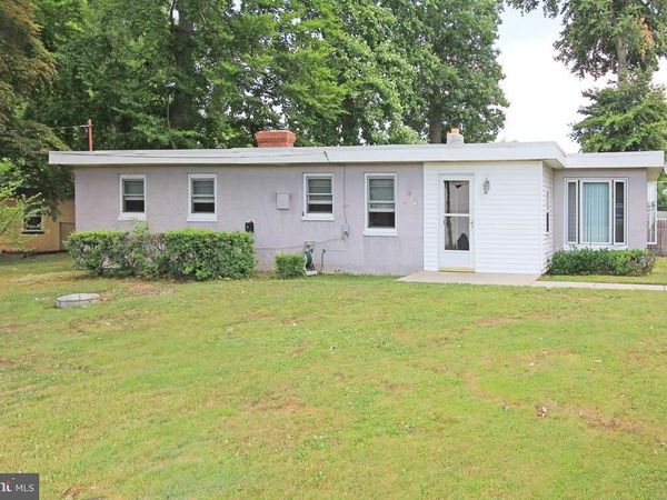 513 CHERRY TREE ROAD , ASTON, PA 19014