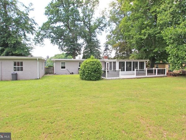 513 CHERRY TREE ROAD , ASTON, PA 19014