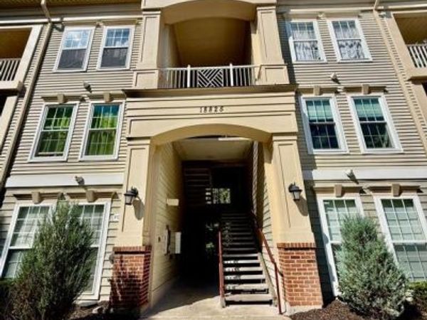18825 SPARKLING WATER DRIVE , Unit 1-B, GERMANTOWN, MD 20874