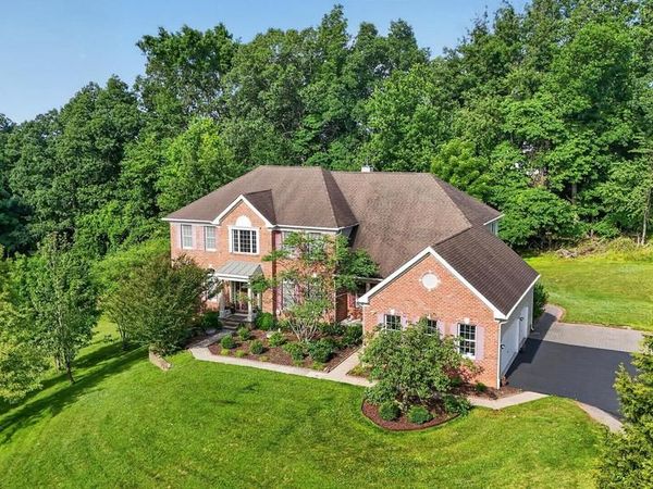 1464 STONINGTON , DOWNINGTOWN, PA 19335