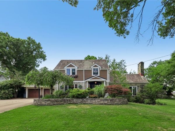 816 Woodland Ave, Oakmont, PA 15139