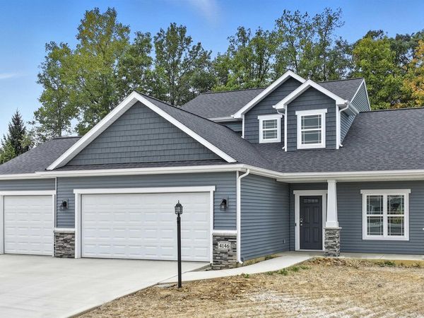 4146 Centerstone Parkway, New Haven, IN 46774