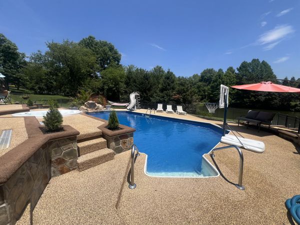 2612 Amsterdam Road, Villa Hills, KY 41017