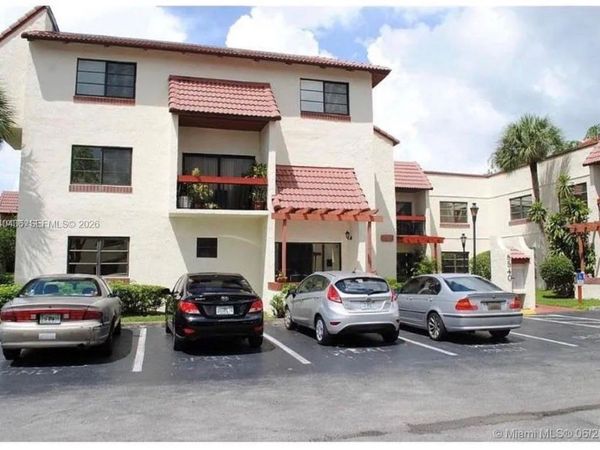 8540 SW 149th Ave, Unit 817, Miami, FL 33193