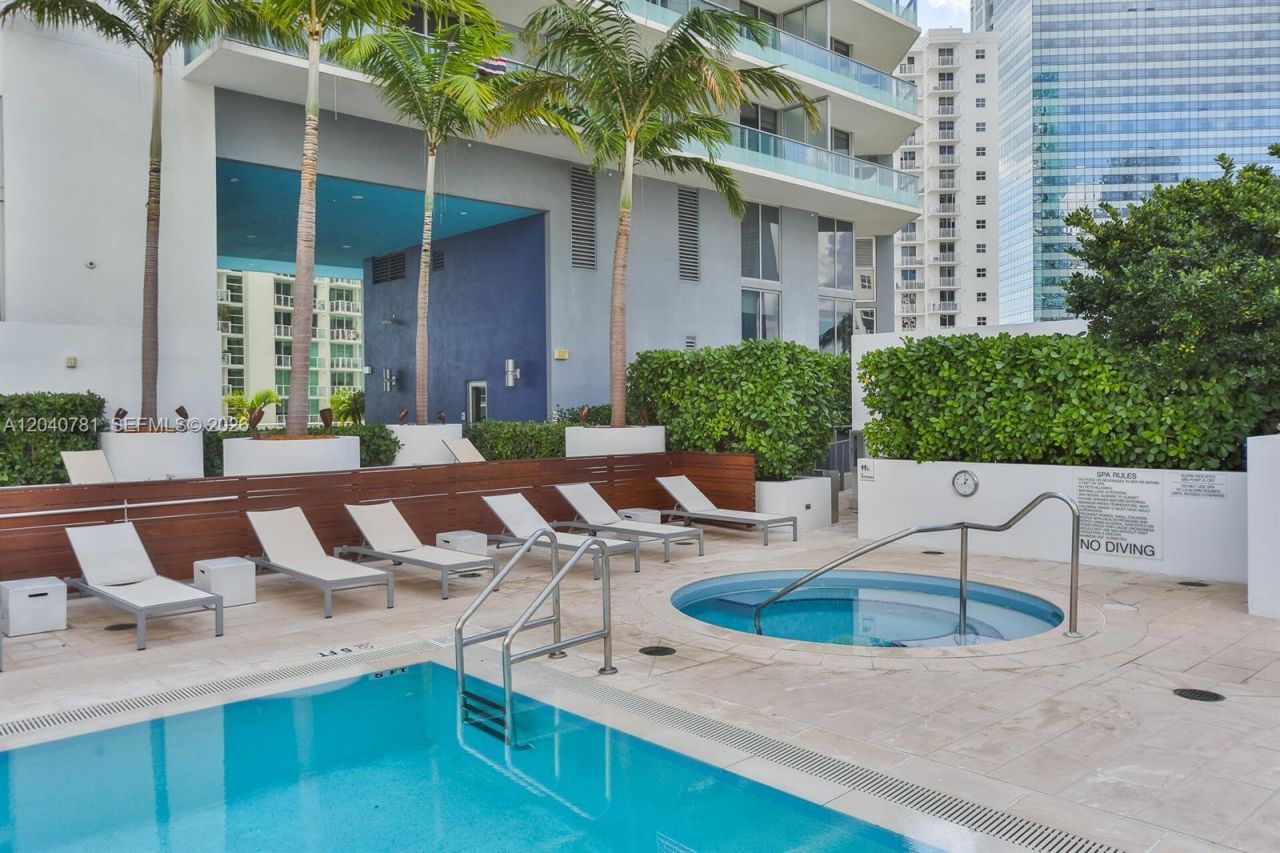 1300 Brickell Bay Dr , Unit 2106, Miami, FL 33131 Photo