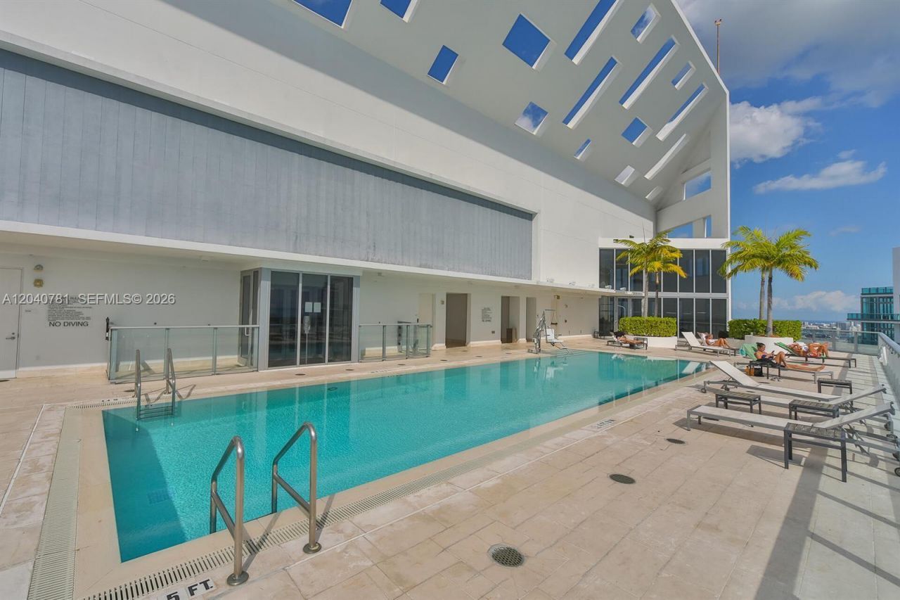 1300 Brickell Bay Dr , Unit 2106, Miami, FL 33131 Photo