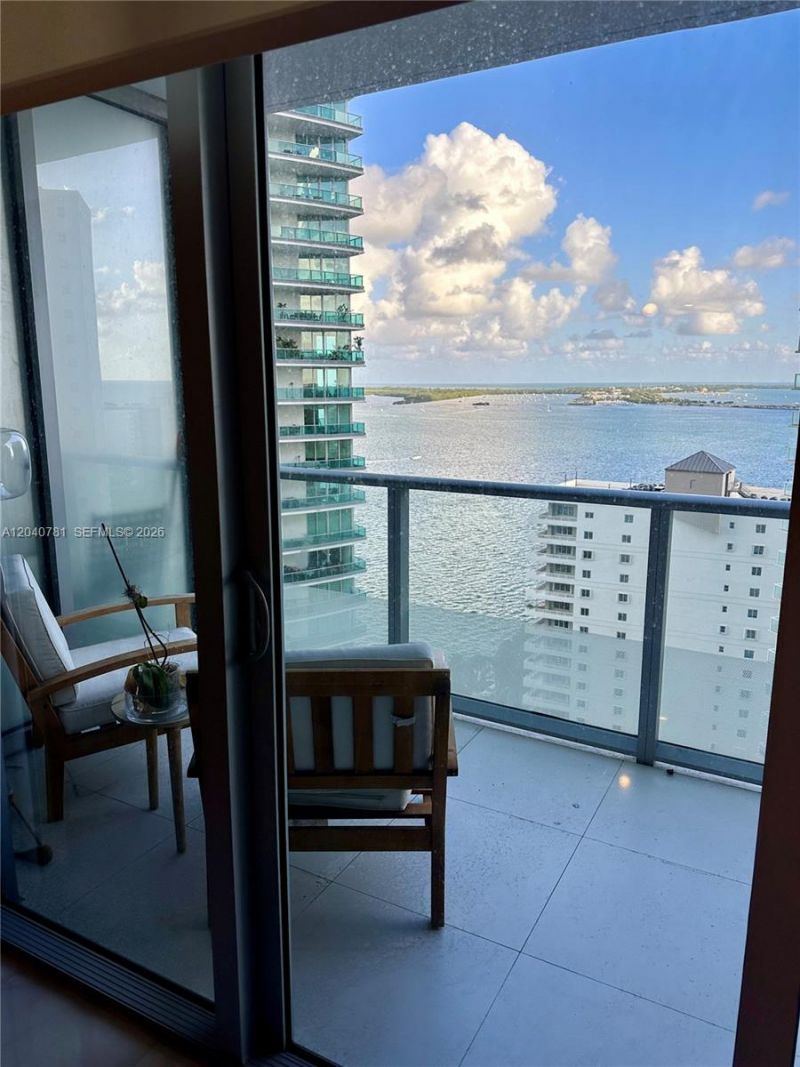 1300 Brickell Bay Dr , Unit 2106, Miami, FL 33131 Photo