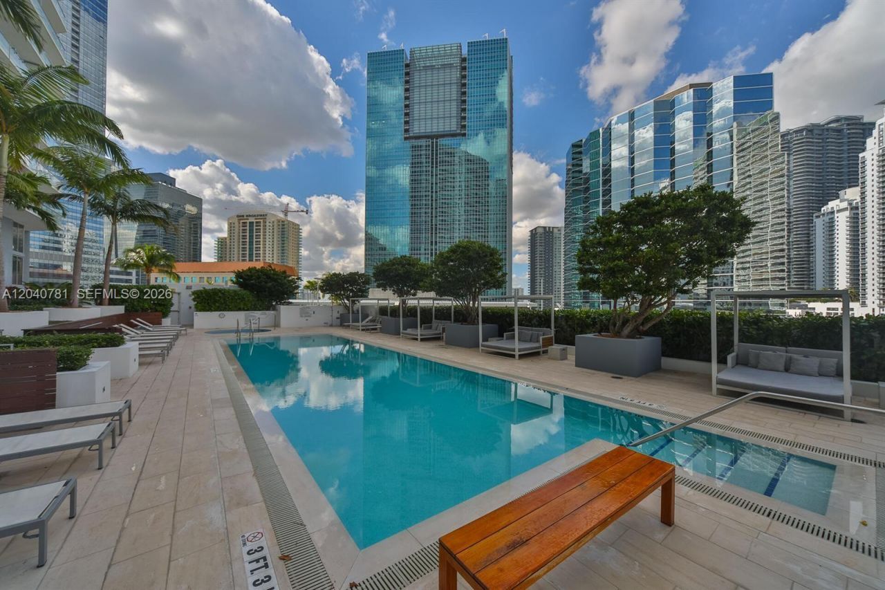 1300 Brickell Bay Dr , Unit 2106, Miami, FL 33131 Photo