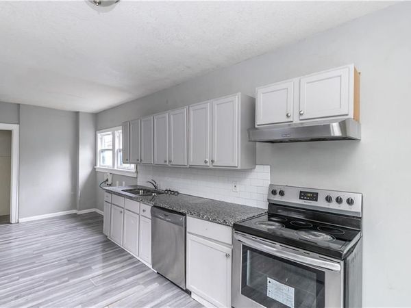 809 Monroe Avenue, Kansas City, MO 64124