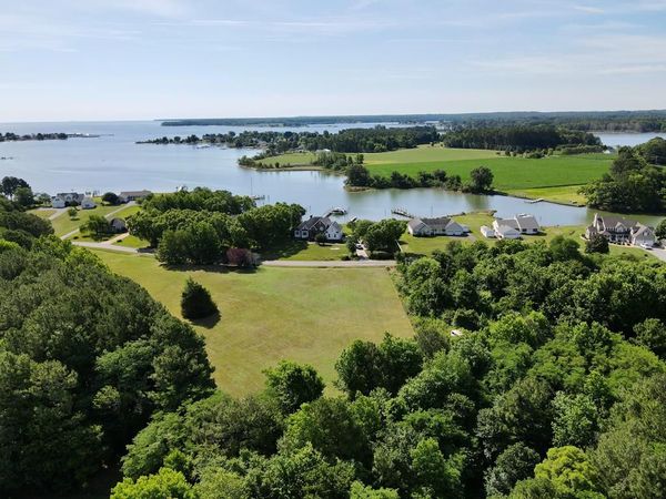 33C Kingscote Drive, LOTTSBURG, VA 22511