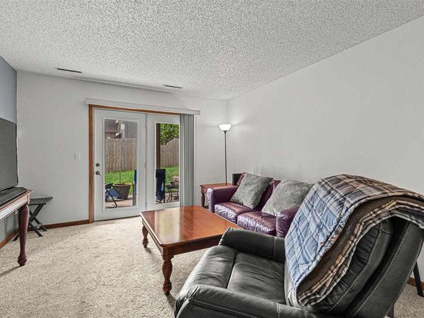429 6th Ave, Unit A, Coralville, IA 52241